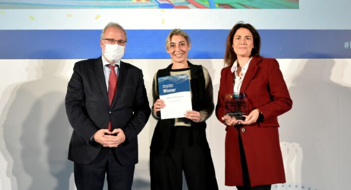 María Alonso y Natalia Paz recogen premio Piscina&Wellness